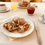 Koine Hotel