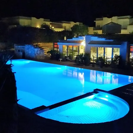 فندق Club Koine 4*