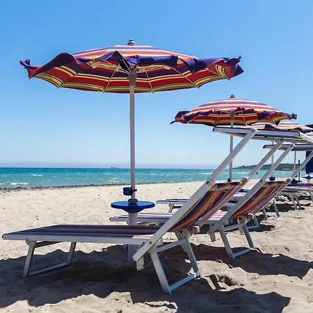 Club Koine فندق أوترانتو