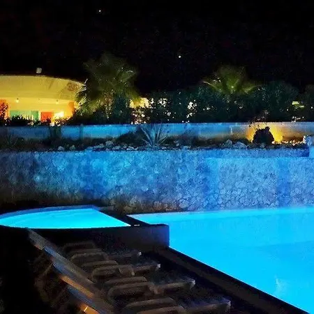 فندق Club Koine 4*