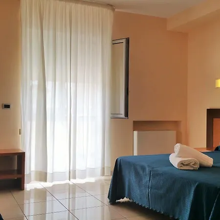 Отель Koine 4*